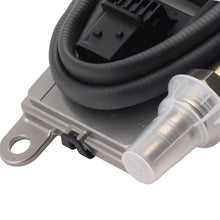 Load image into Gallery viewer, 2x NOx-sensor geschikt voor Mercedes-Benz Actros Atego Antos Euro6 A0101531528
