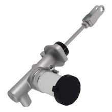 Load image into Gallery viewer, Master clutch cylinder suitable for Nissan D21 2.4 101hp 2.5D 75hp 3061059G00