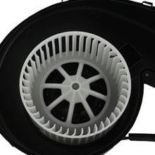 Load image into Gallery viewer, Heater Motor 24V suitable for Renault T-Series 440P 480P 520P 7484223449 82349000